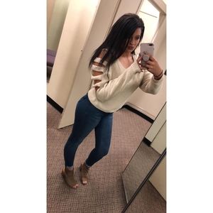 Meet your Posher, Tia